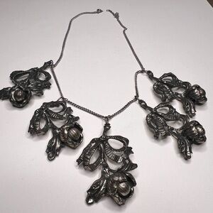Silver flower necklace